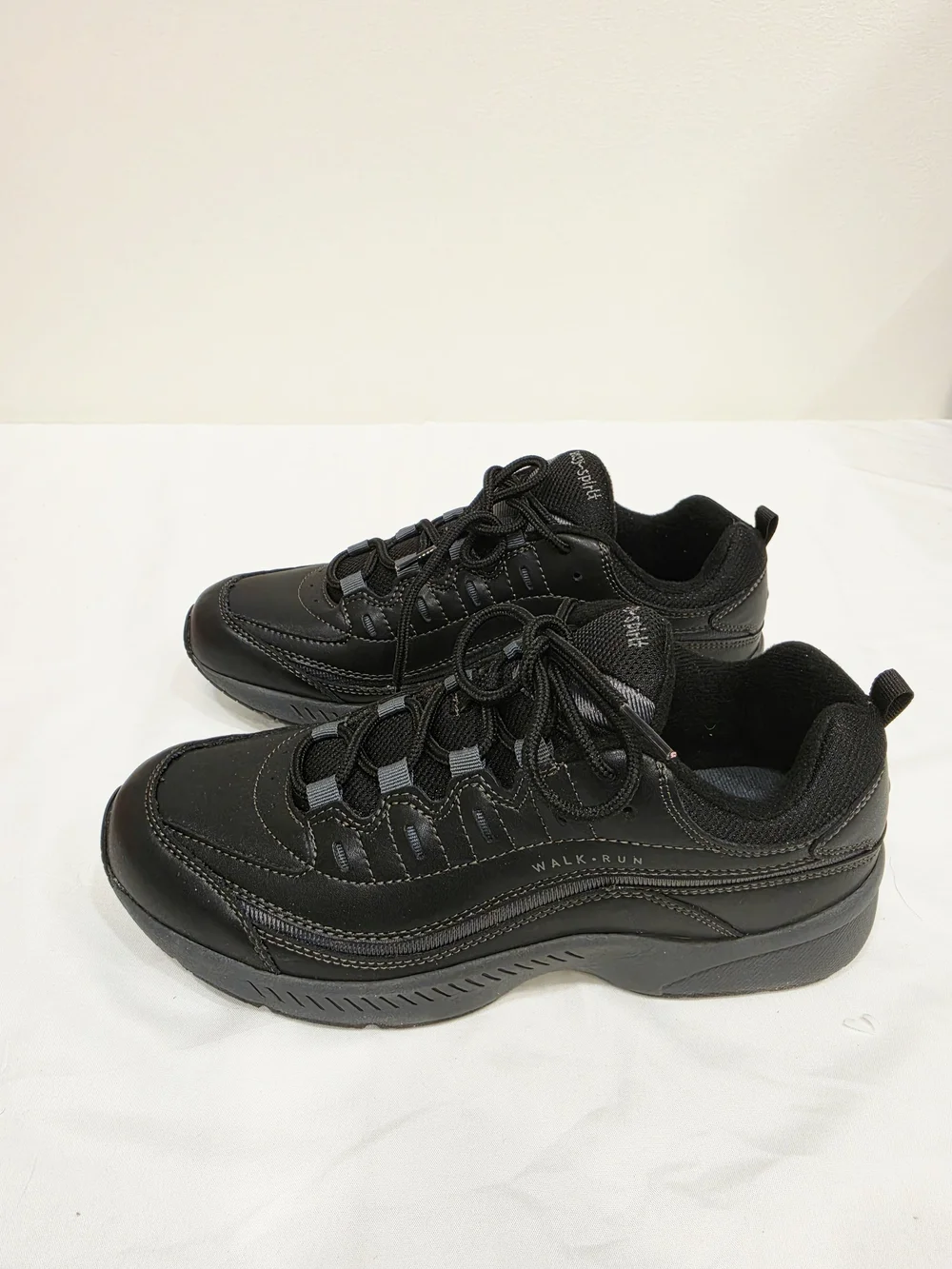 Easy Spirit Women's Roadrun Black Lace-Up Walking Sneakers